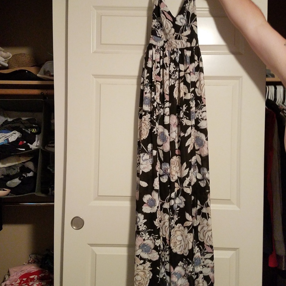 Long flowy Dress